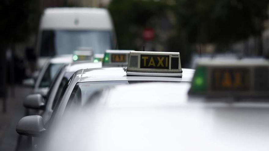 Taxis, en la protesta que se celebró en 2017 en la ciudad de Málaga.