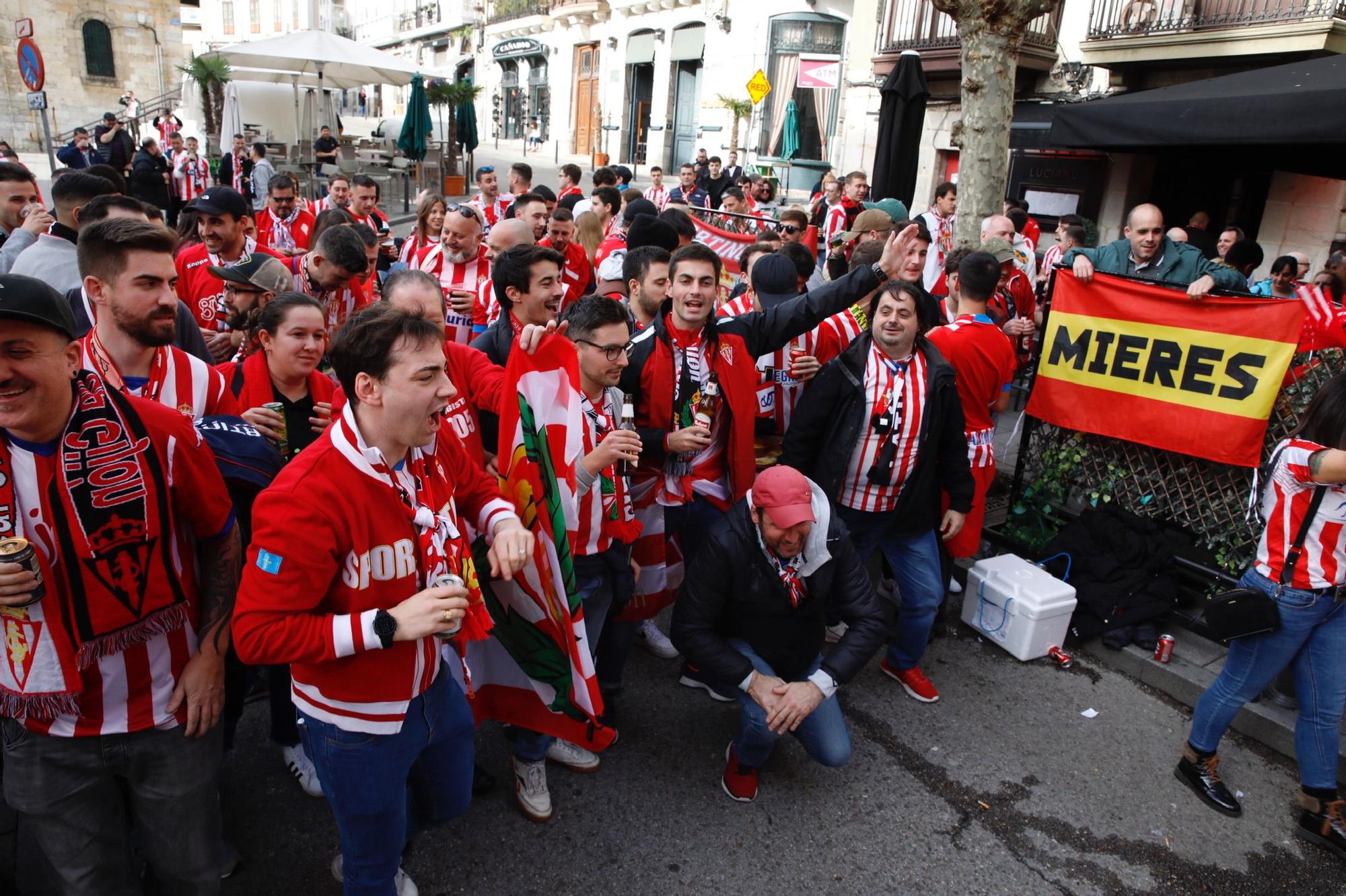 La Mareona del Sporting inunda el centro de Santander