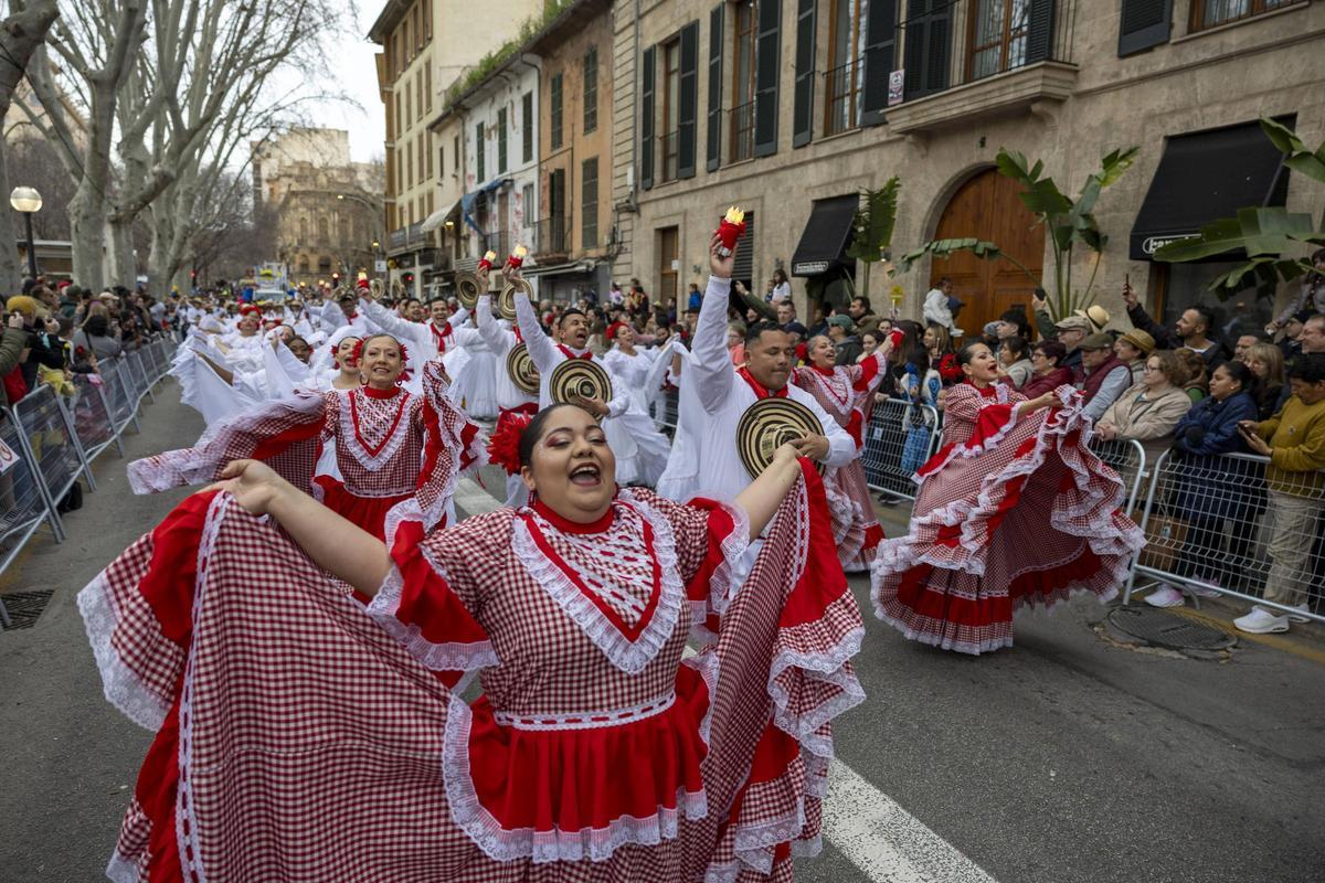 Sa Rua 2026: El espíritu del carnaval se impone en Palma