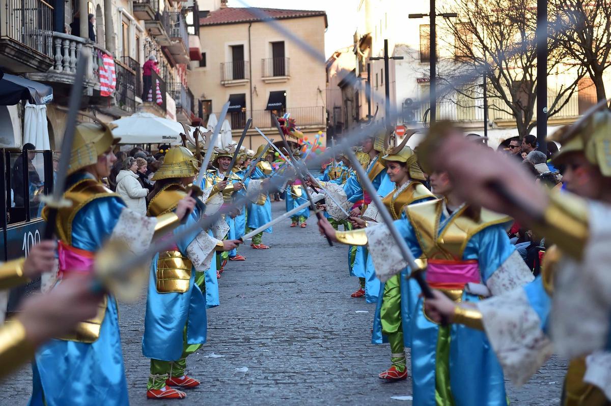 Fotogalería | Así ha sido el desfile del Carnaval de Plasencia Fotogalería | Así ha sido el desfile del Carnaval de Plasencia