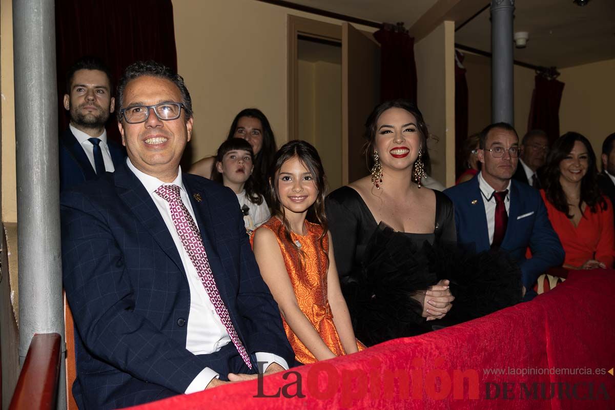 Presentación de las Amazonas del Bando de los Caballos del Vino de Caravaca