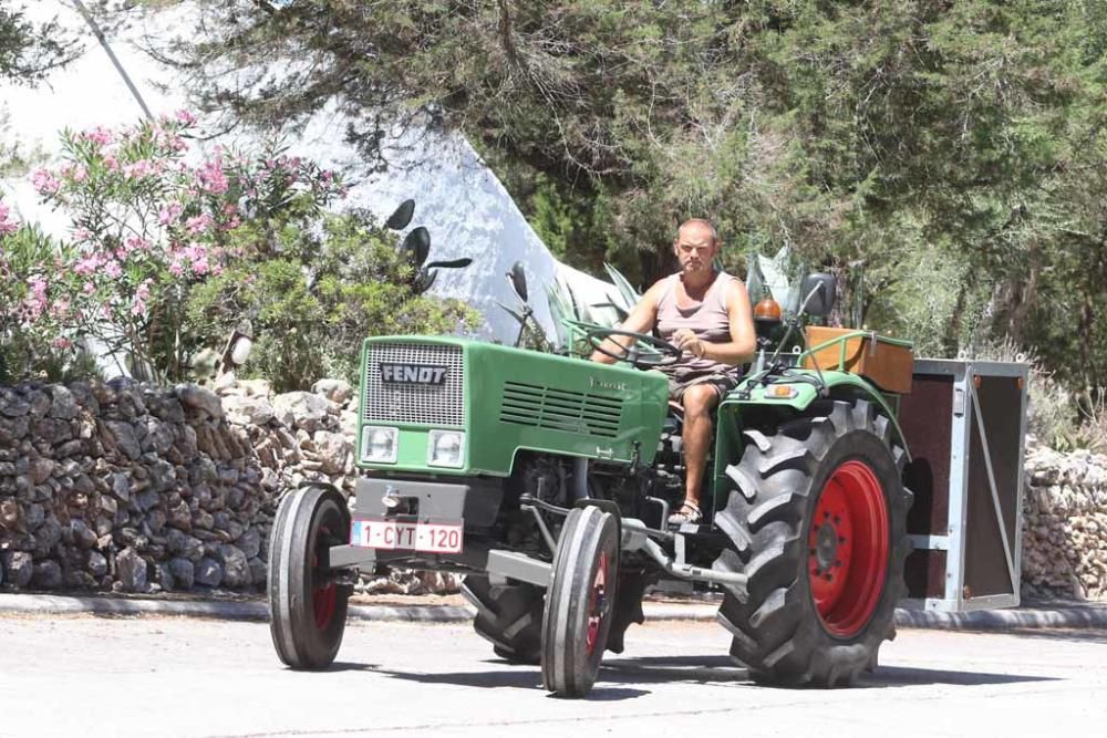 El Fendt restaurado del belga tiene 49 años y 2.274 horas de trabajo acumuladas