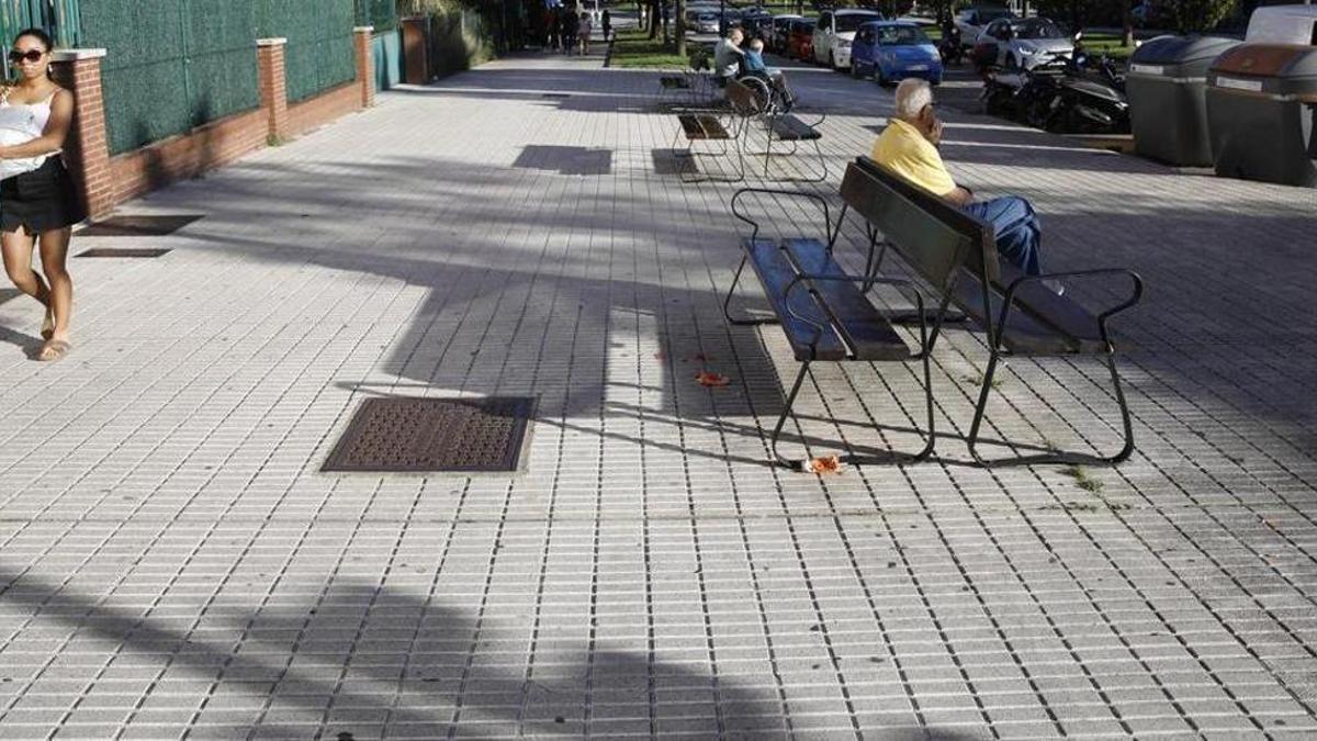 Punto de la calle Velázquez donde se produjo el ataque.