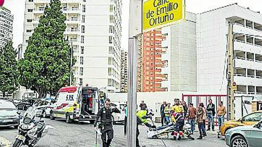 Herida leve una mujer tras ser atropellada en un paso de cebra