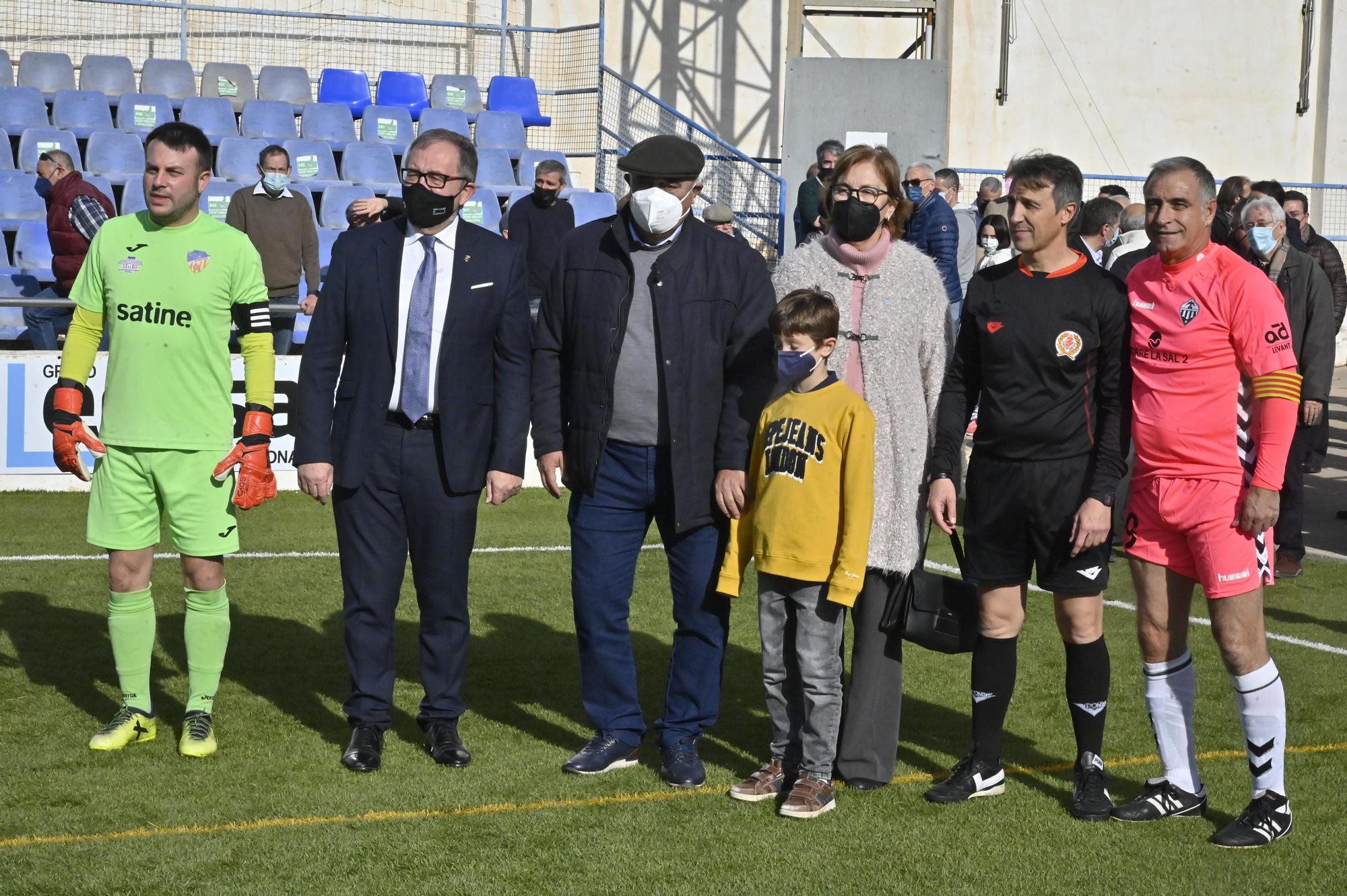 Burriana rinde homenaje a Planelles y Canós