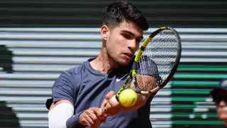Alcaraz - Wolf, primera ronda de Roland Garros 2024, en directo y online | Alcaraz se apunta el primer set