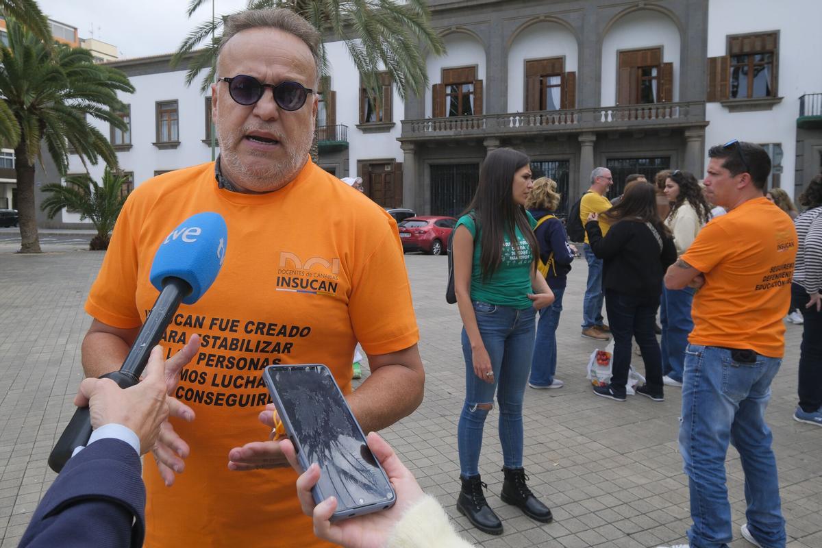 Manifestación por la Estabilización de Docentes Interinos en Canarias