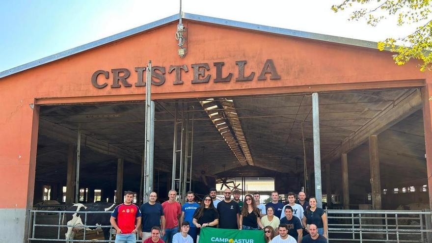 El campo asturiano se internacionaliza: dieciséis jóvenes asturianos viajan a Italia para conocer nuevas técnicas de ganadería