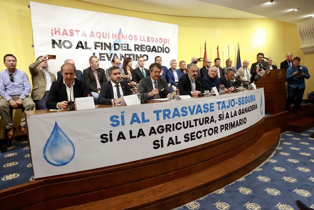 El acto del Scrats en Murcia contra el hachazo al Trasvase, en imágenes