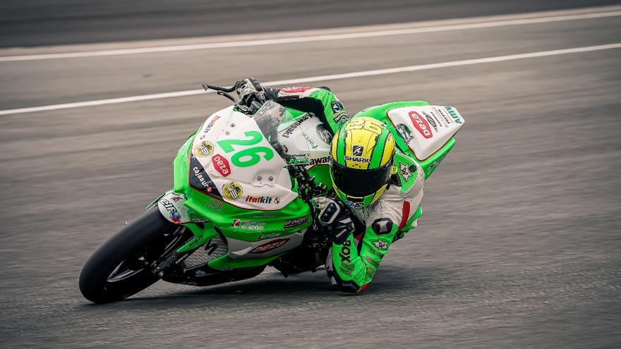 Uno de los pilotos del Deza Box 77 participantes en Navarra.