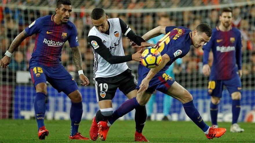 Valencia y Barcelona empatan un partido vibrante (1-1)