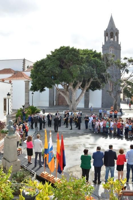 OFRENDA FLORAL 175 AÑOS FERNANDO LEÓN Y CASTILLO