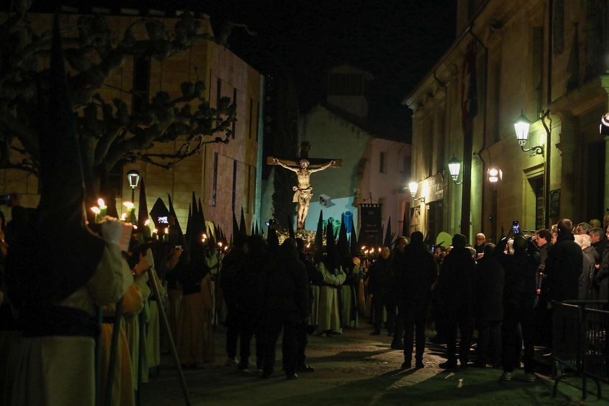 GALERÍA | Un silencio sepulcral protagoniza la procesión de las Siete Palabras de Zamora GALERÍA | Un silencio sepulcral protagoniza la procesión de las Siete Palabras de Zamora