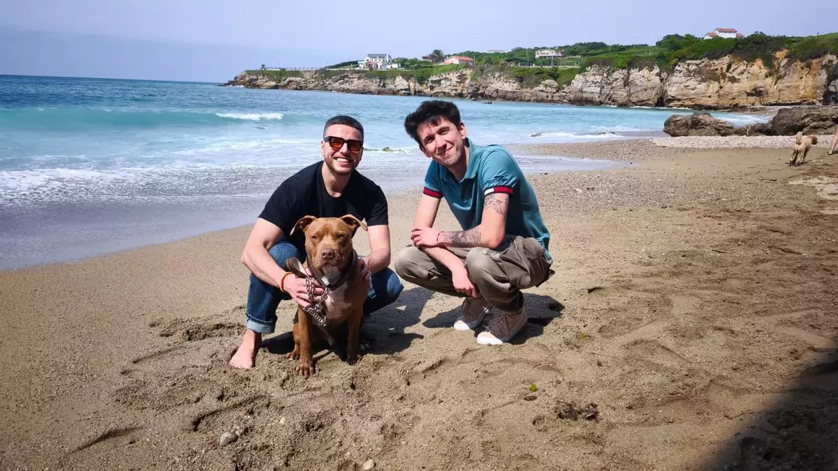 A falta de San Lorenzo, bueno es El Cervigón para los perros de Gijón: "Venir merece la pena"