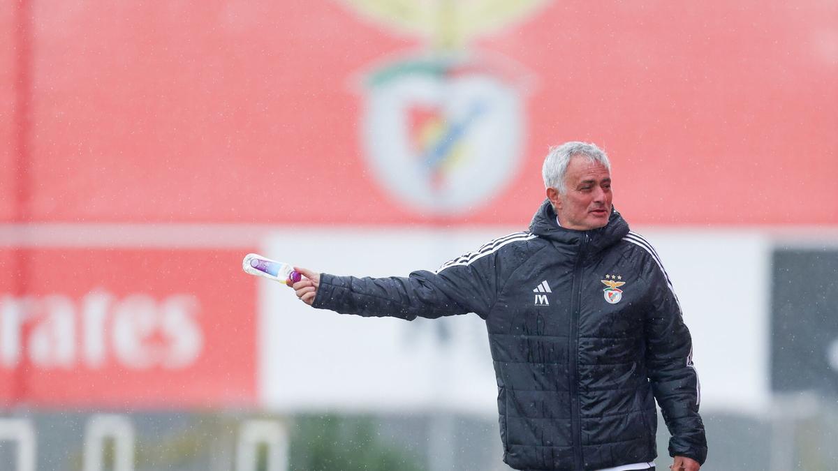 Mourinho: "Quiero mucho al Madrid y a Álvaro"
