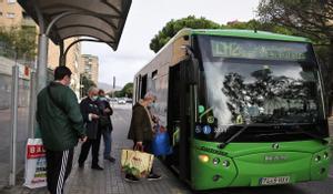 Quan una xarxa de bus ‘pirata’ va solcar els carrers de l’Hospitalet