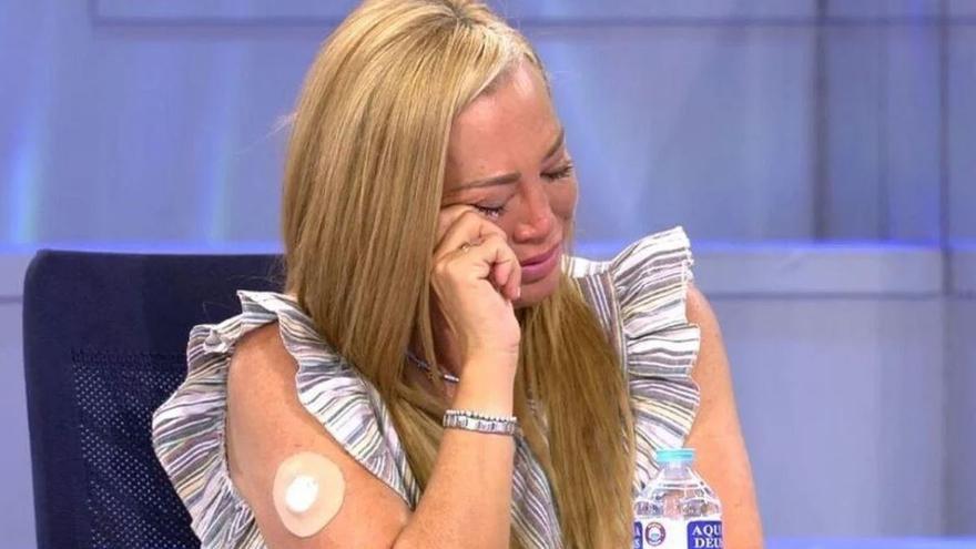 VÍDEO | Nuevo varapalo para Belén Esteban tras su batacazo en La familia de la tele, esta vez se enfrenta a una dura pérdida: "Se ha ido..."