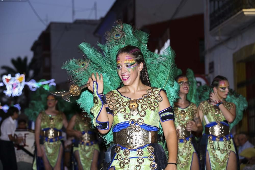 Los Moros y Cristianos de Aspe viven un desenlace espectacular