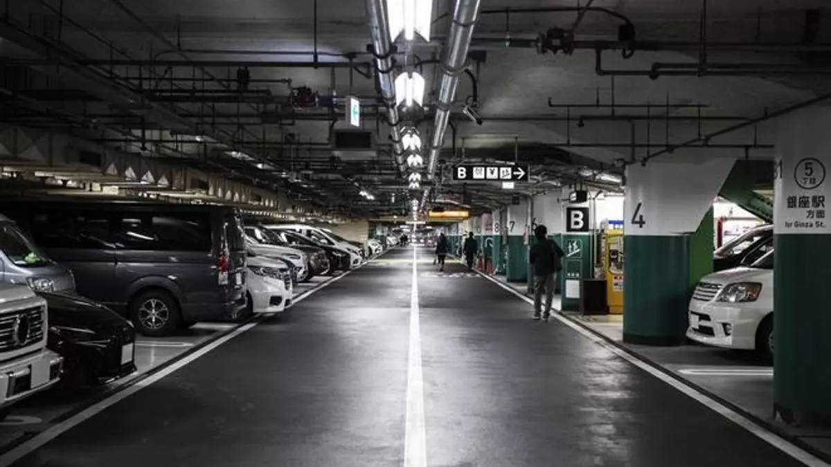 ¿No te acuerdas dónde has aparcado tu coche en las rebajas? Usa estos trucos para encontrarlo