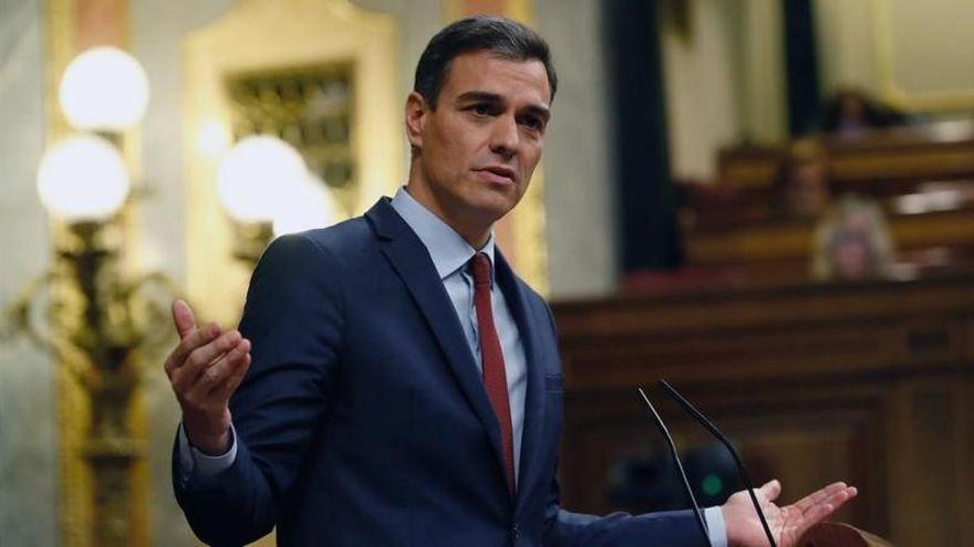 Sánchez busca desdibujar a sus rivales y fortalecer su imagen presidencialista