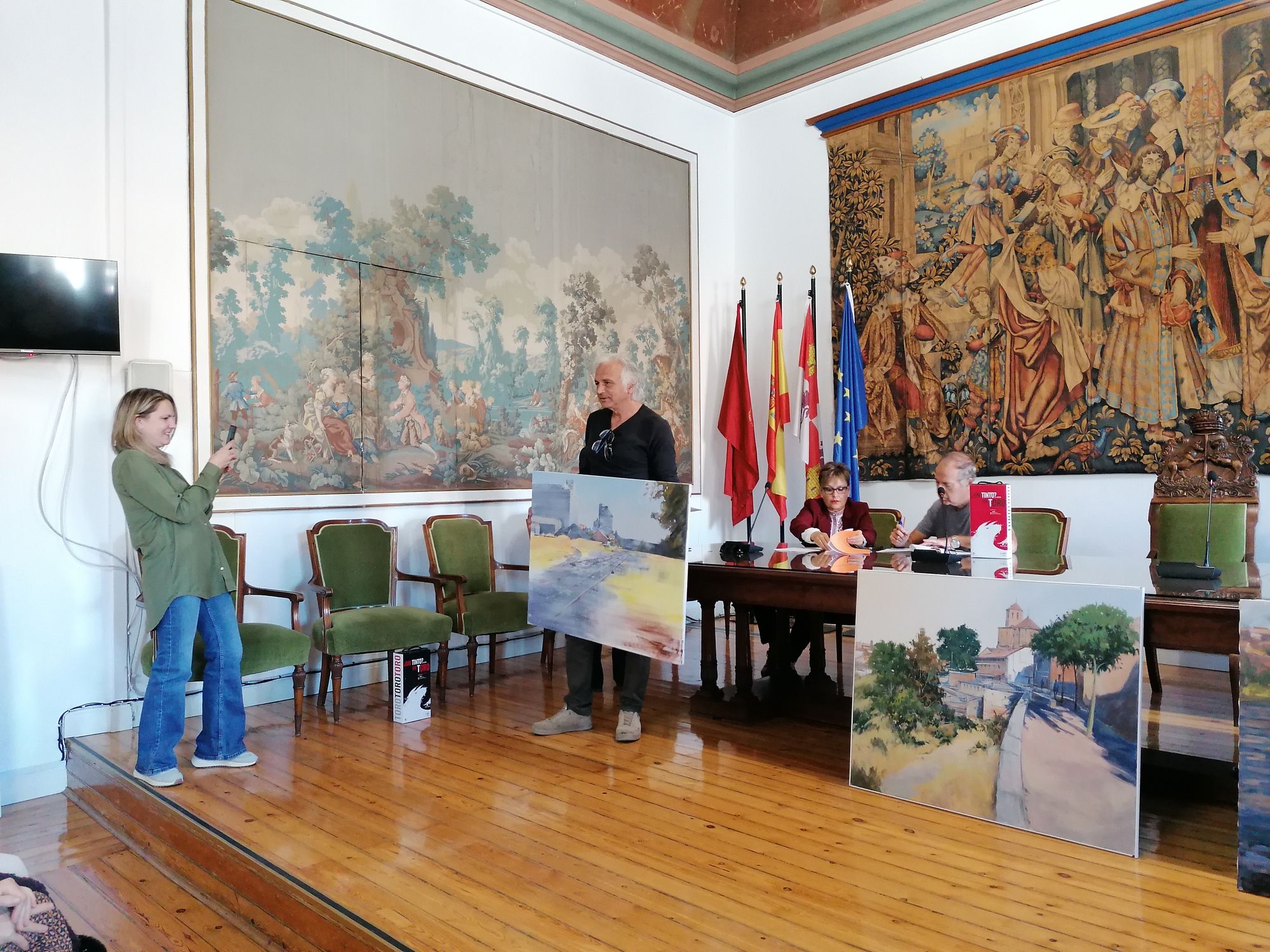 GALERÍA | Toro, una galería de arte al aire libre