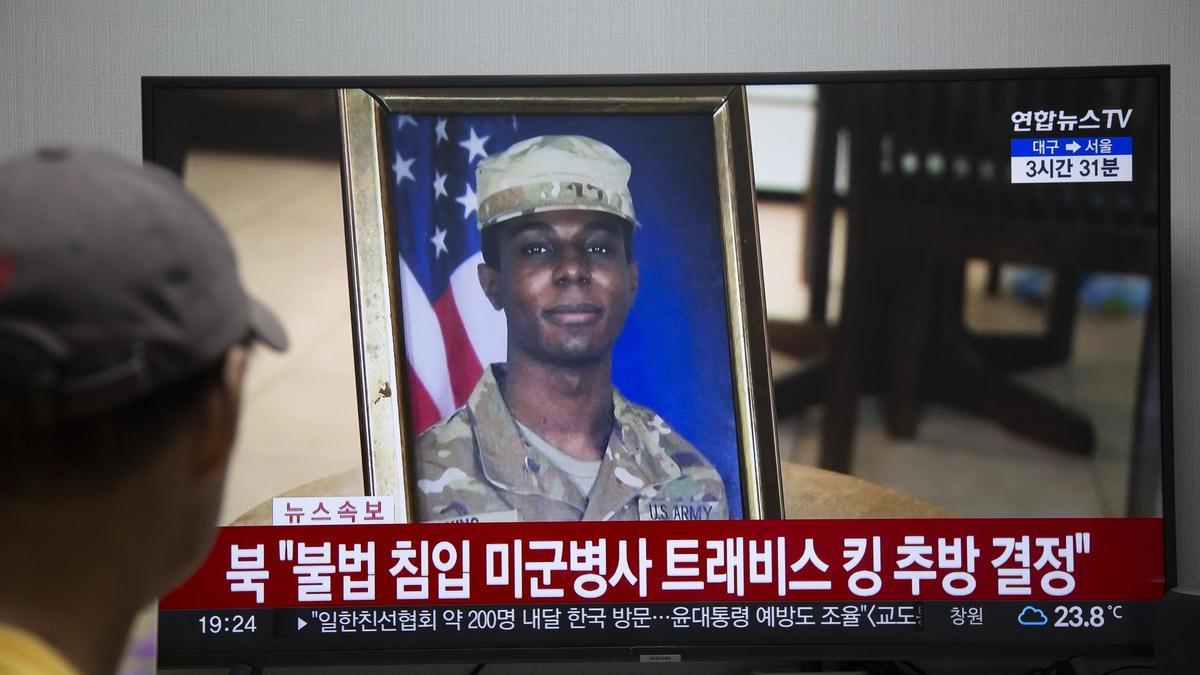 El soldado estadounidense Travis Scott en una imagen en la televisión coreana.