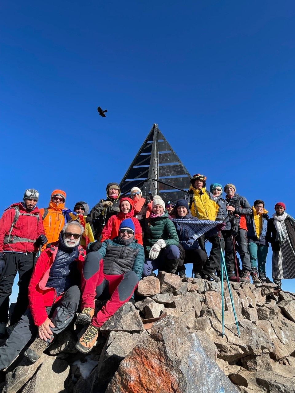 Foto de grupo en la cumbre del Tubqal.