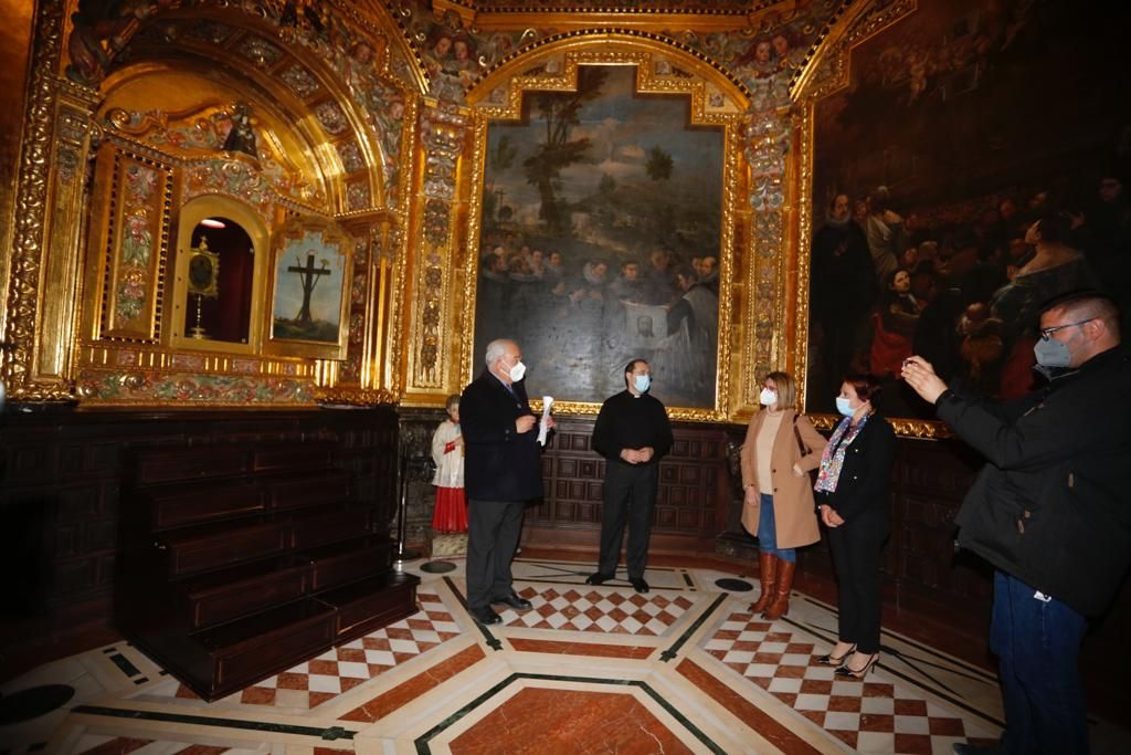 Prueba de la apertura del camerín para Santa Faz