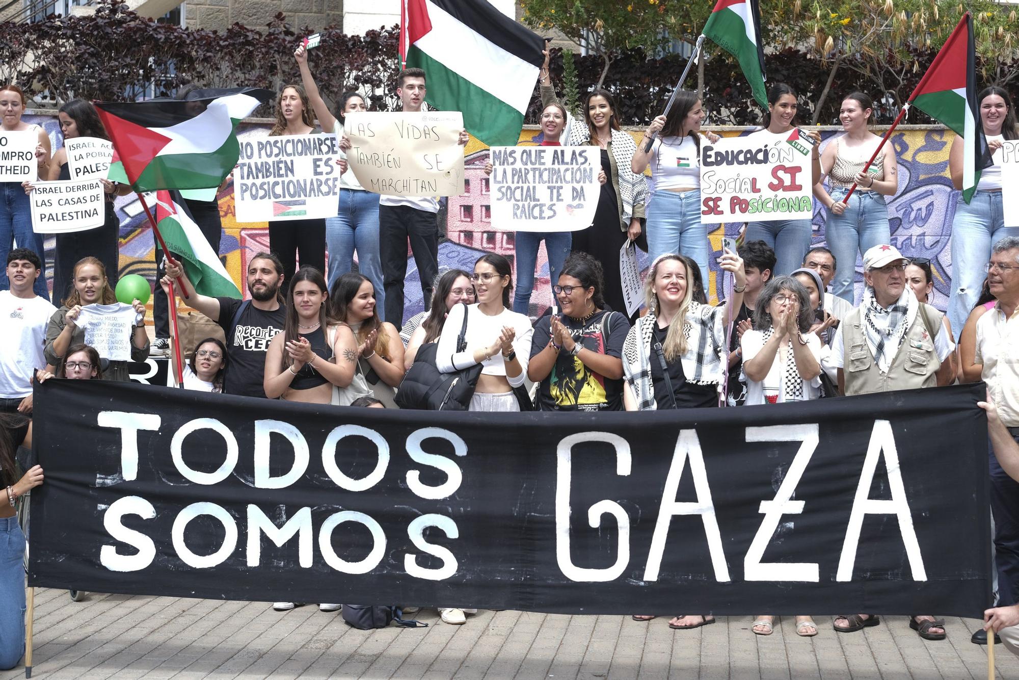 Protesta a favor de Palestina en la Facultad de Humanidades de la ULPGC