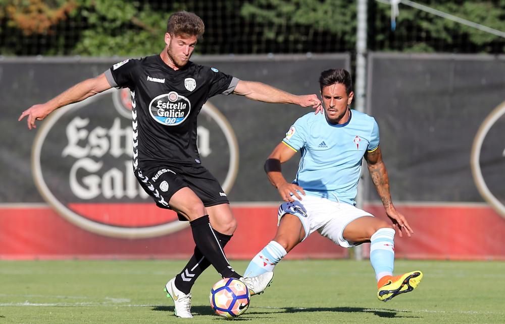 Los celestes se adelantaron mediante el juvenil Brais Méndez pero terminaron cayendo en el campo del Gran Peña por dos goles a balón parado