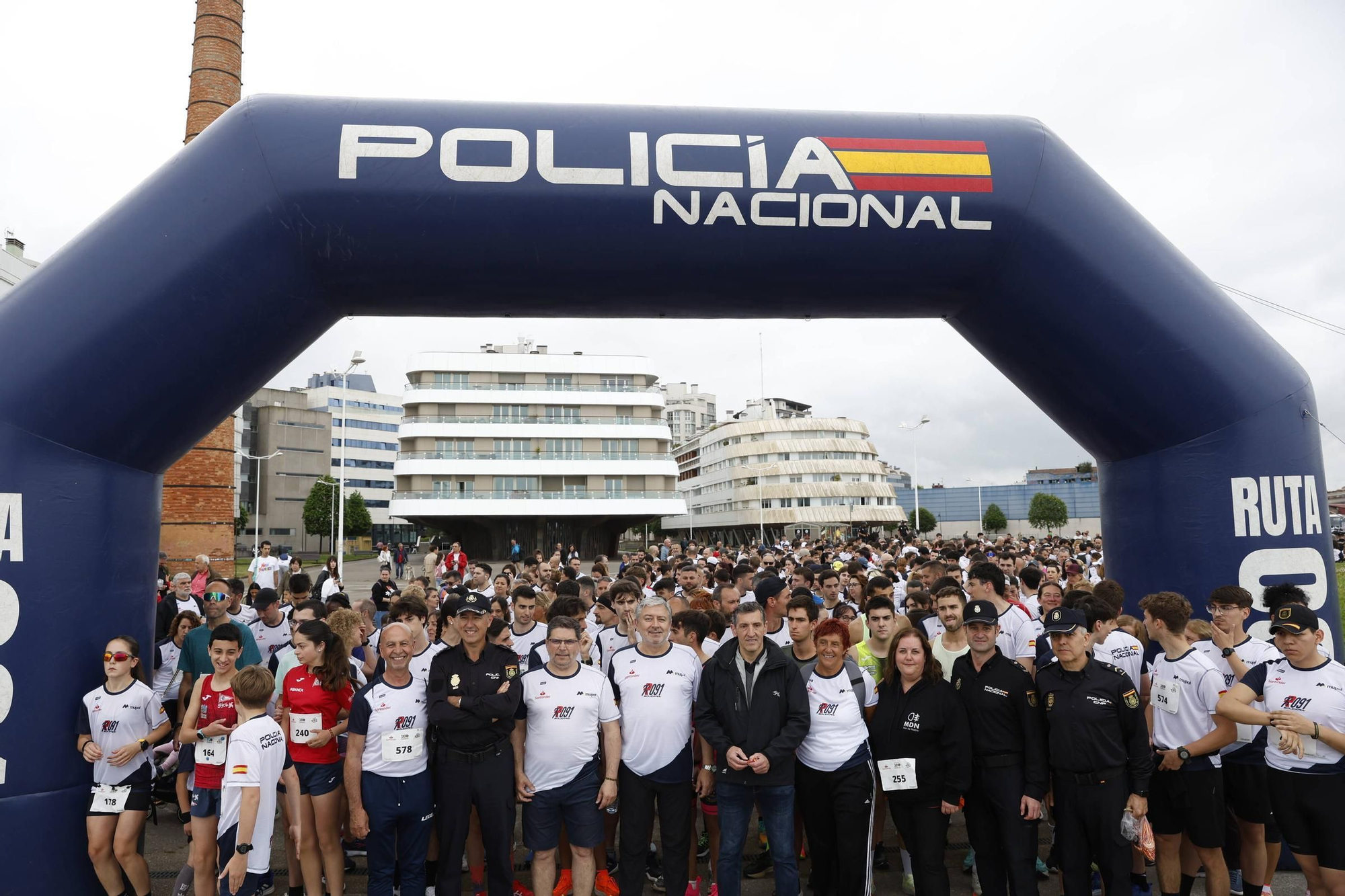 En imágenes: Gijón se vuelca con la "Ruta 091" de la Policía Nacional