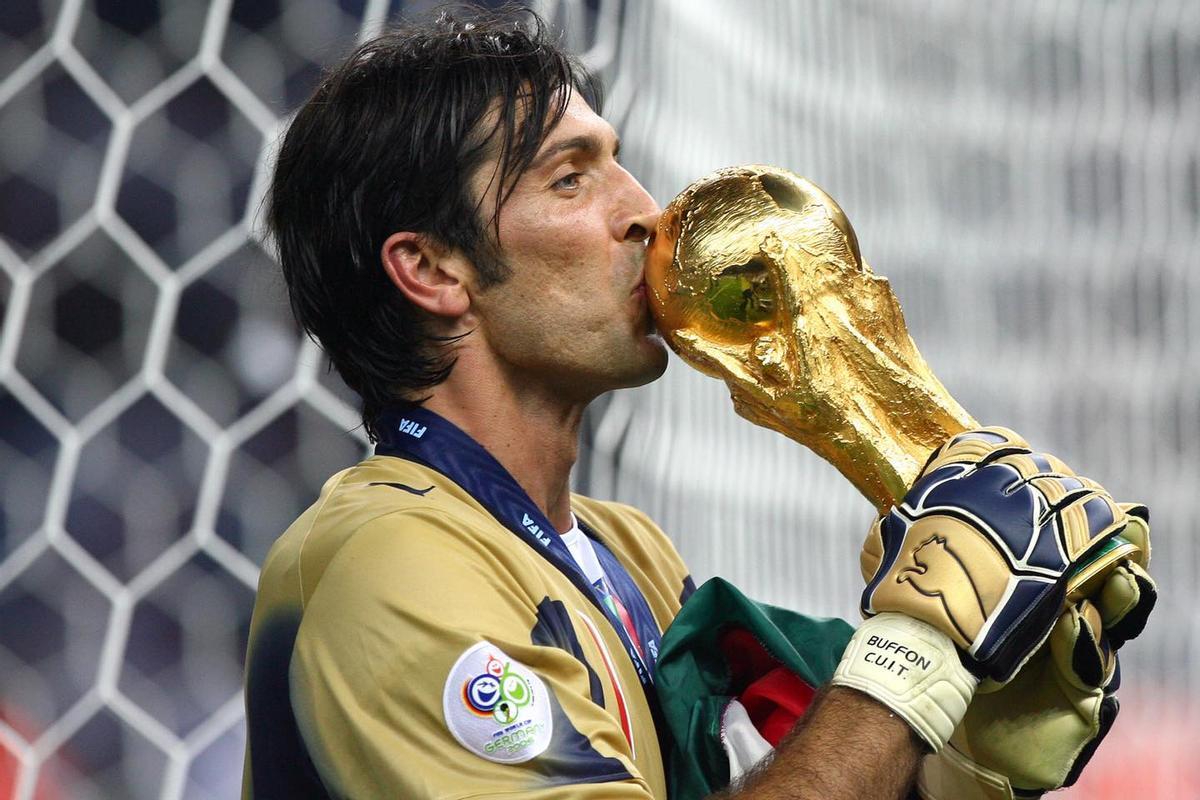 Gianluigi Buffon, 33 títulos Gianluigi Buffon, 33 títulos