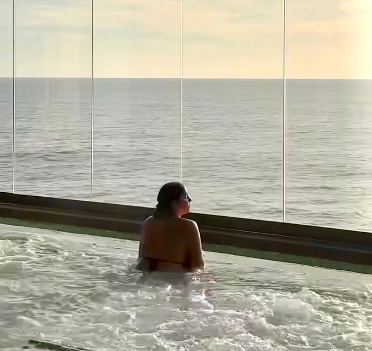 Anabel Pantoja se relaja en un spa frente al mar en Gran Canaria