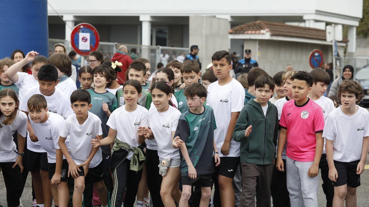 En imágenes: Participantes en la cross escolar del Marcelo Gago en homenaje a Dacal