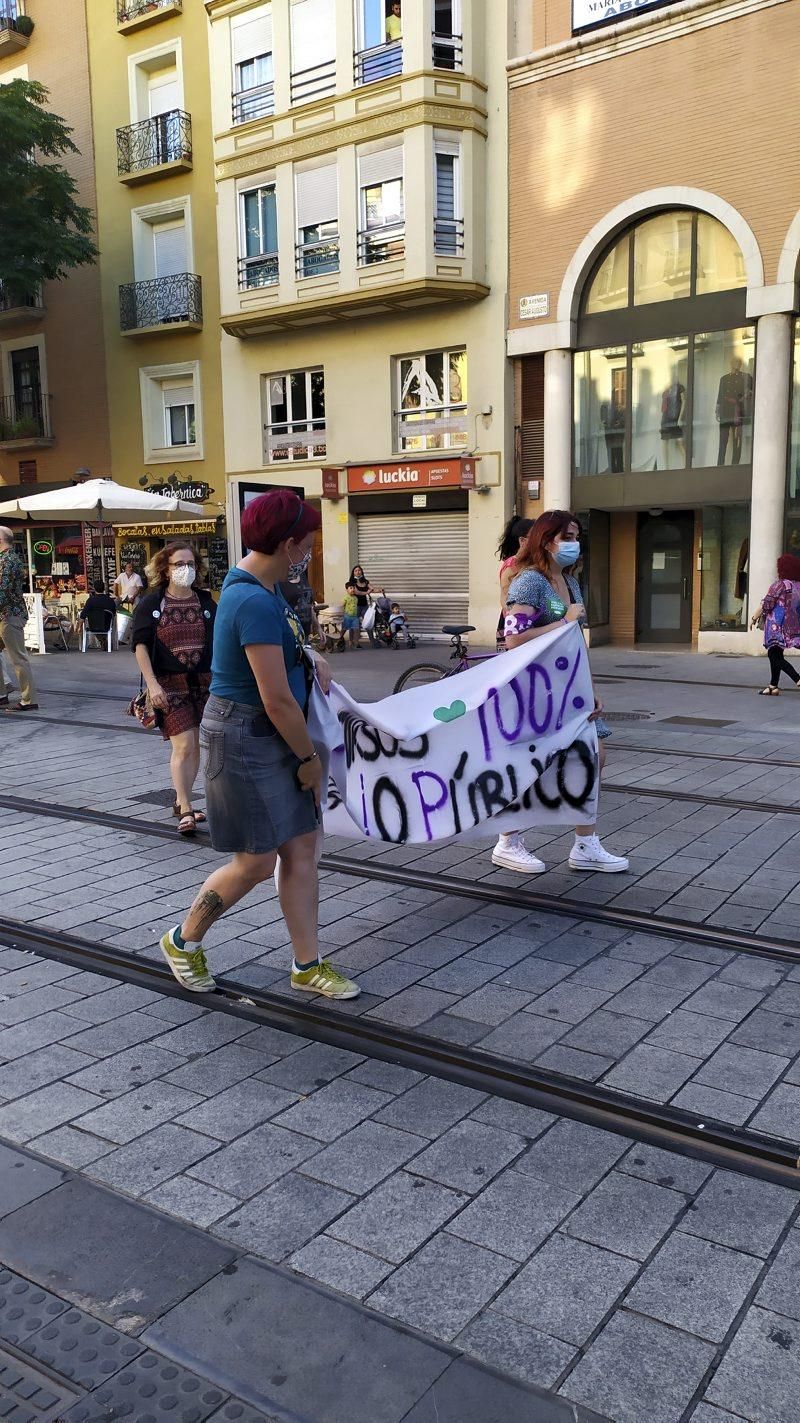 Manifestación en contra del hospital privado