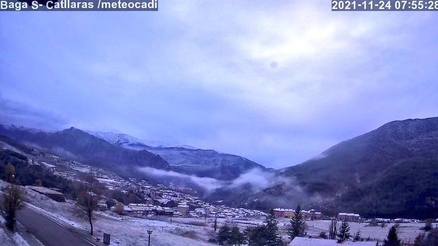 La neu a la Cerdanya i el Berguedà apropa la temporada d'esquí
