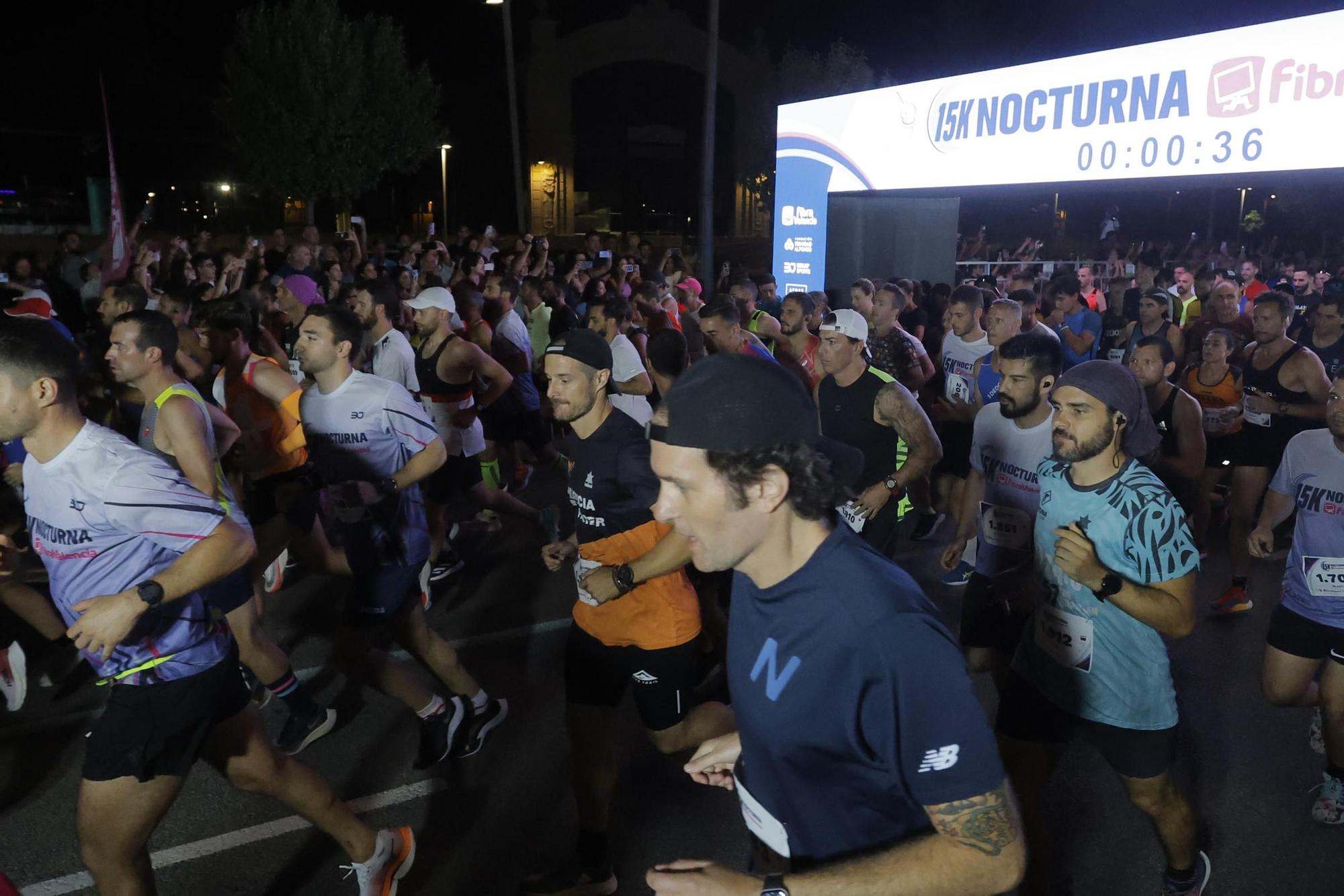 Más de 9.000 participantes toman la salida de la 15K Nocturna Valencia 2023