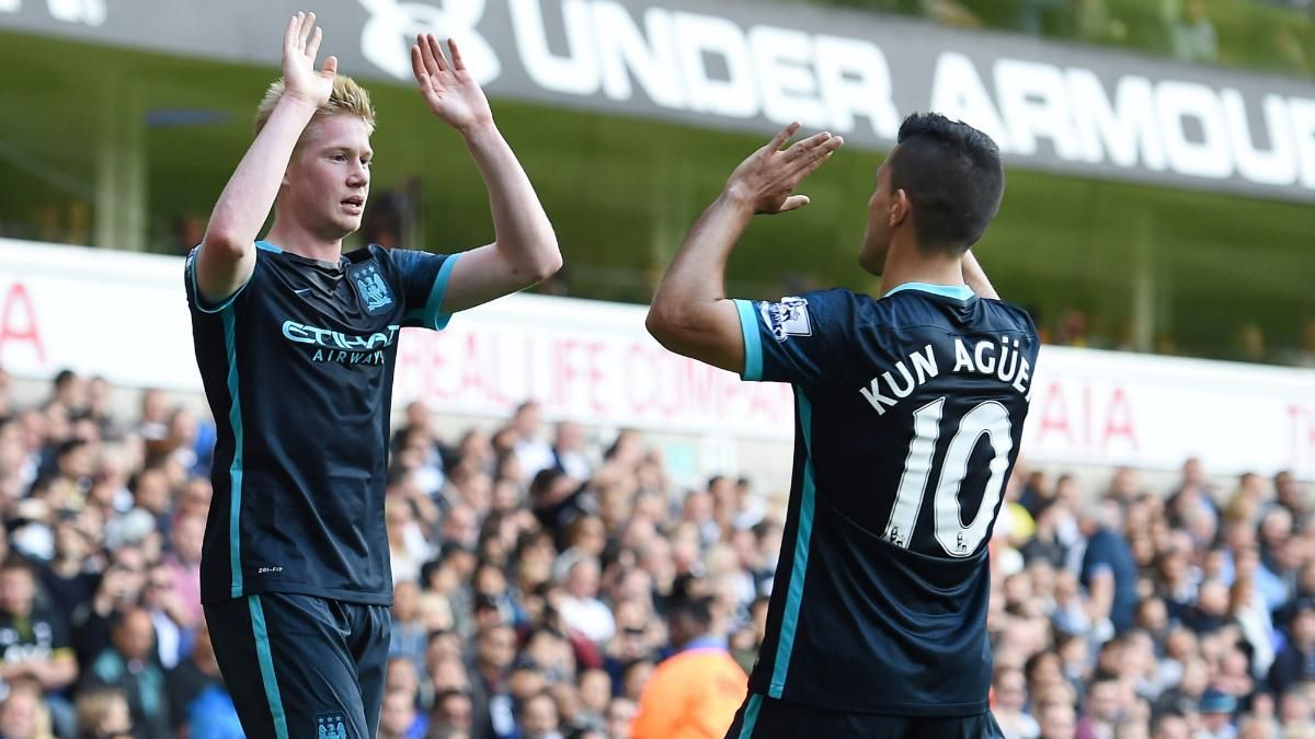 Kevin de Bruyne, junto al Kun Agüero en 2015