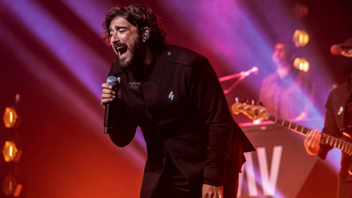 Antonio Orozco en pleno concierto.