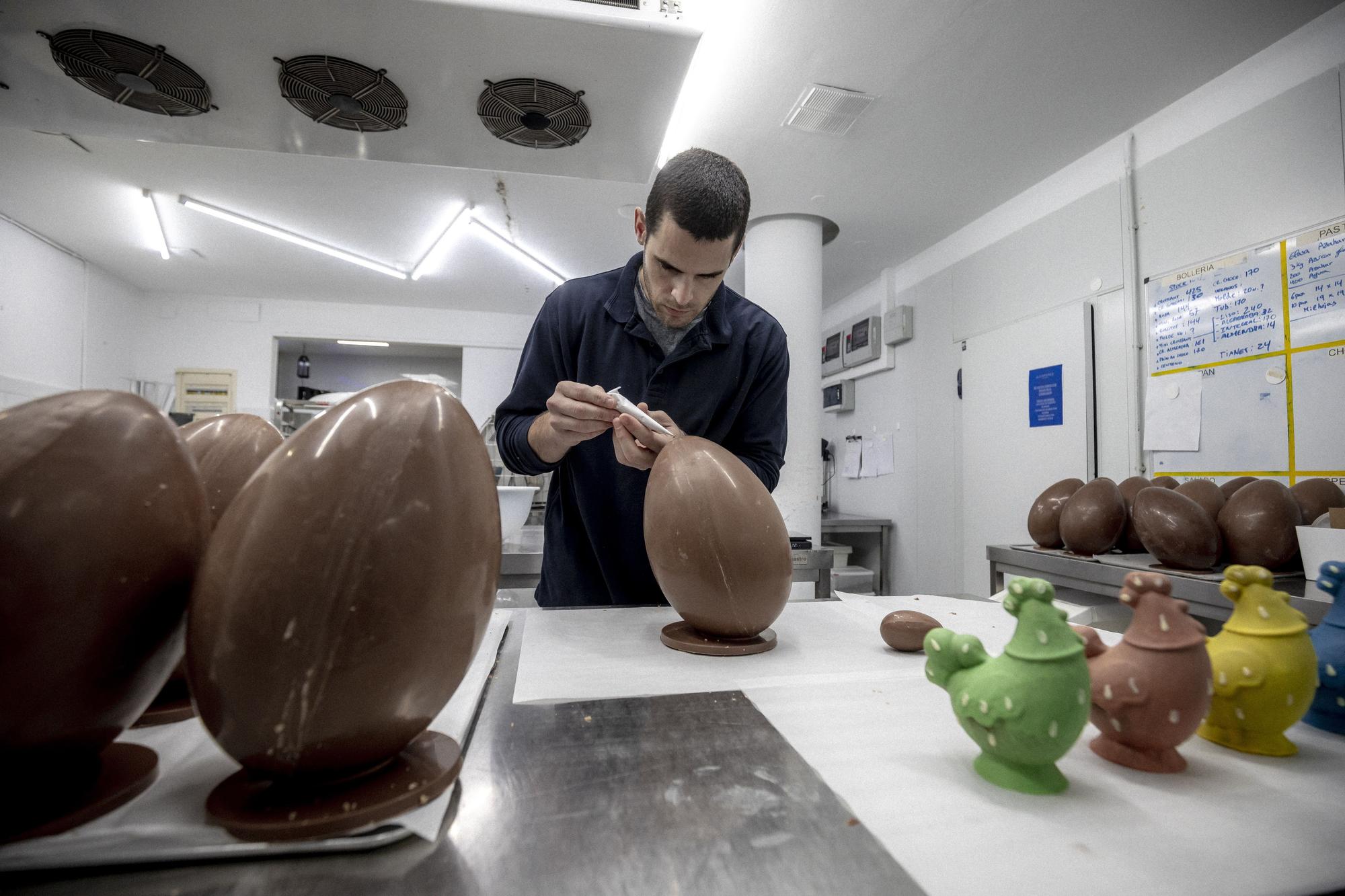 Semana Santa 2023 en Mallorca: Las pastelerías sorprenden con sus monas de Pascua