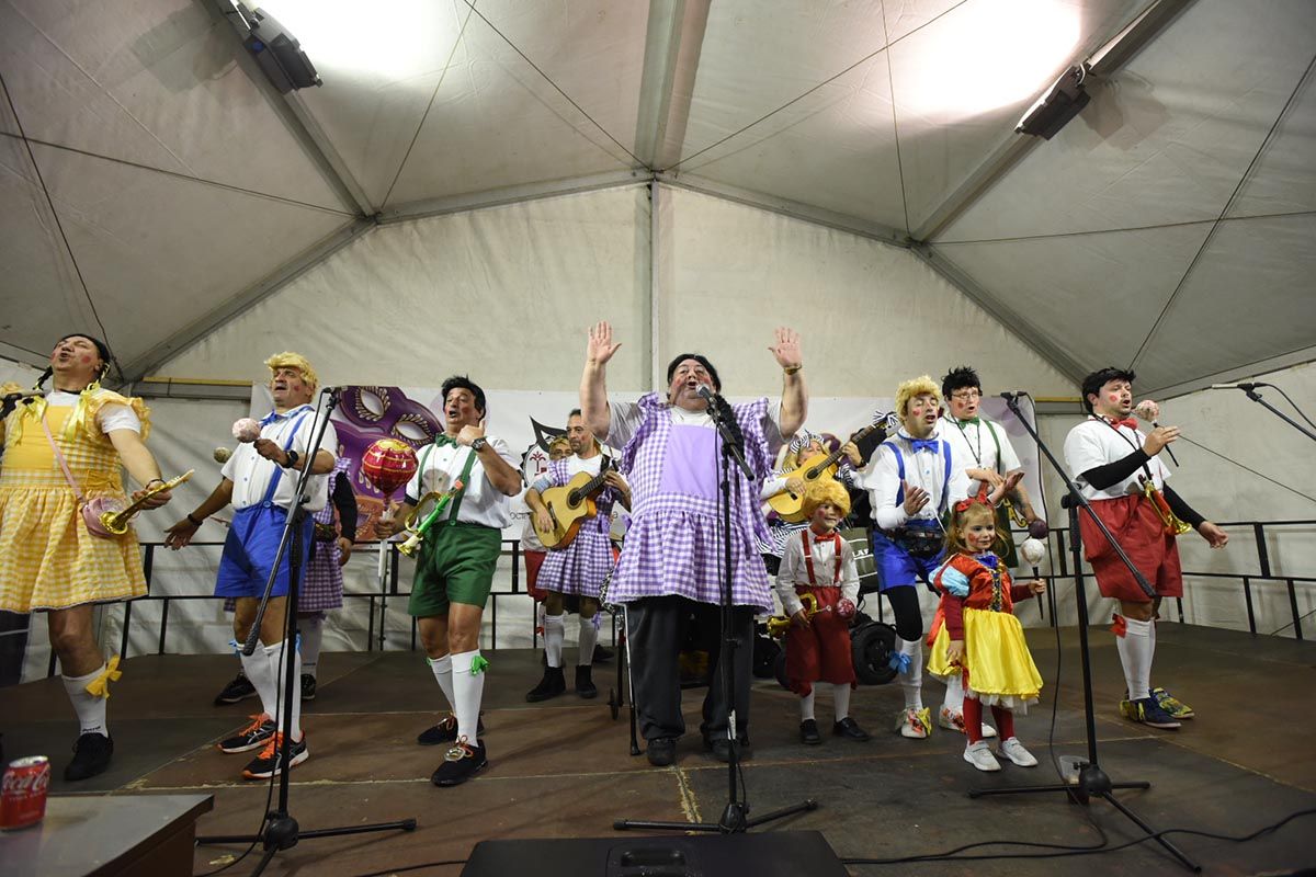 El carnaval de Córdoba, de la Corredera a los barrios