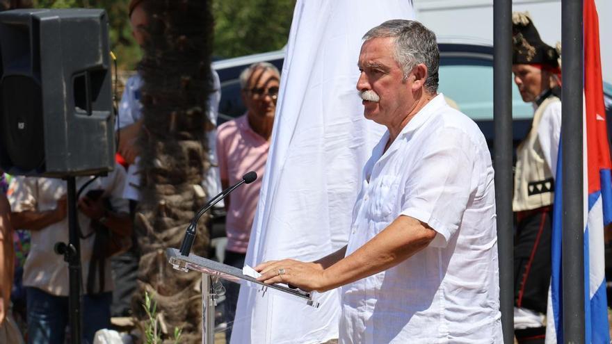 Cuba distingue al alcalde de Oleiros con la Medalla de la Amistad en el centenario de Fidel Castro