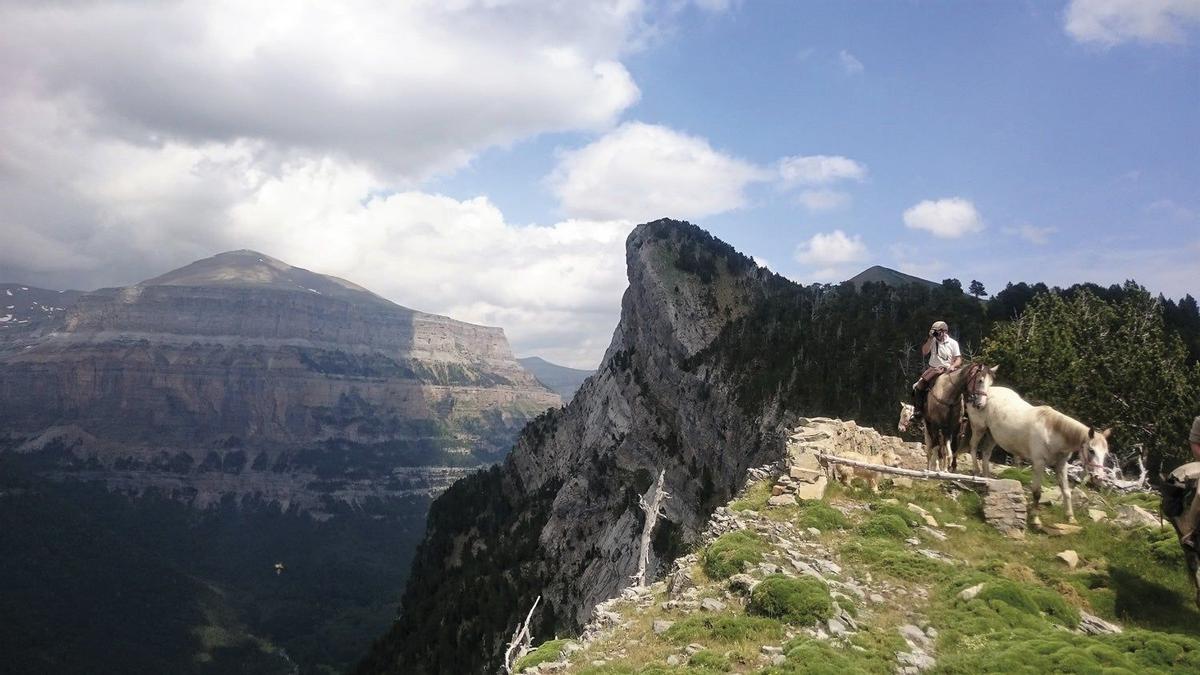 Al paso y al galope, Ordesa y Monte Perdido