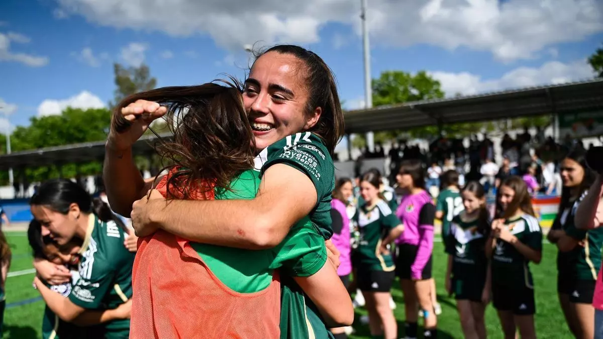 Carmen Acedo inmortaliza la agónica salvación del Cacereño Femenino