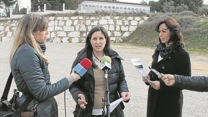 El Consistorio licita el uso de la parcela de Los Almendros