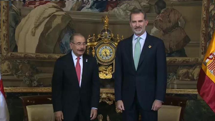 Felipe VI recibe a los presidentes de Ecuador y República Dominicana