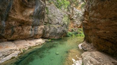 El paseo más bonito de España según los senderistas: recorre estrechos y ríos y no está masificado