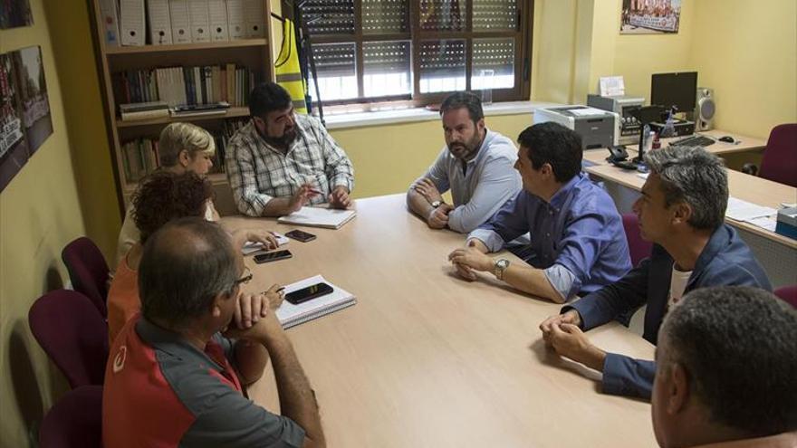 UGT recibe la visita del nuevo presidente del pp, Adolfo Molina