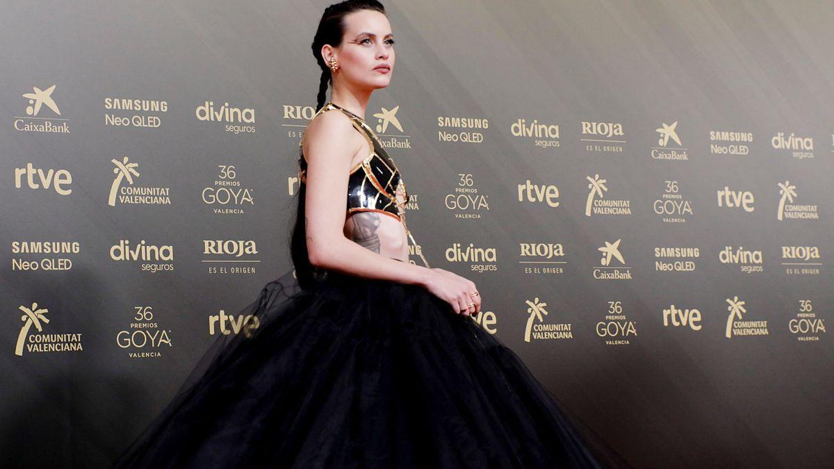 Milena Smit, en la alfombra roja de los Goya 2022