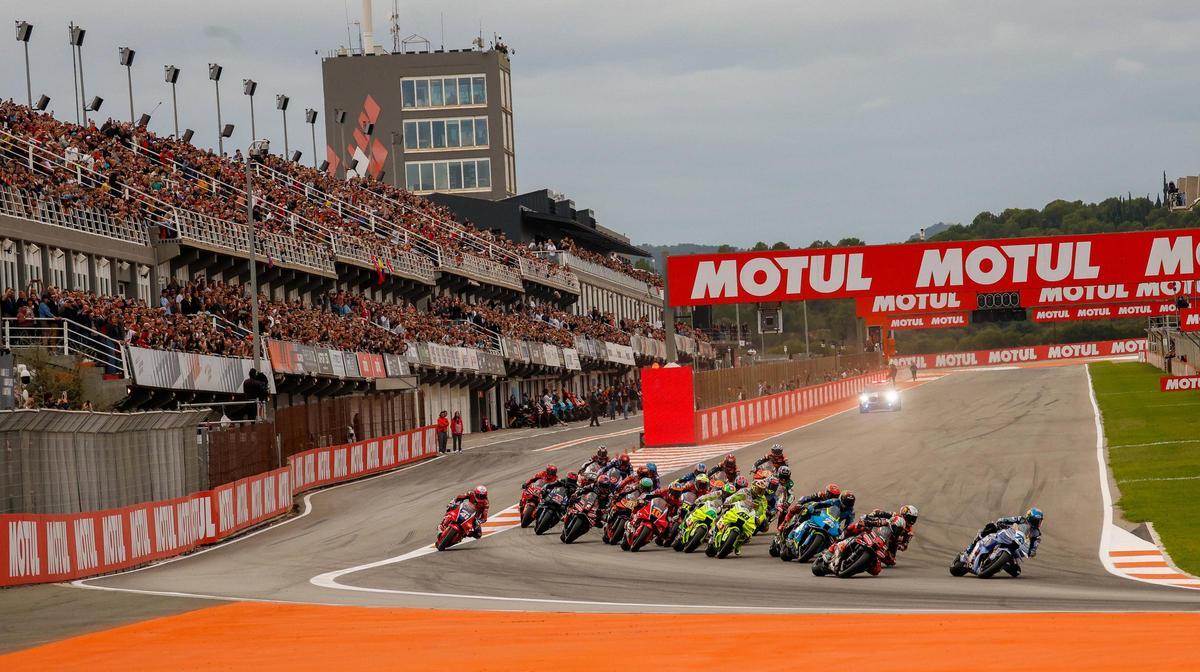 Salida de la Carrera al Sprint de MotoGP en el pasado Gran Premio de la Comunitat Valenciana.
